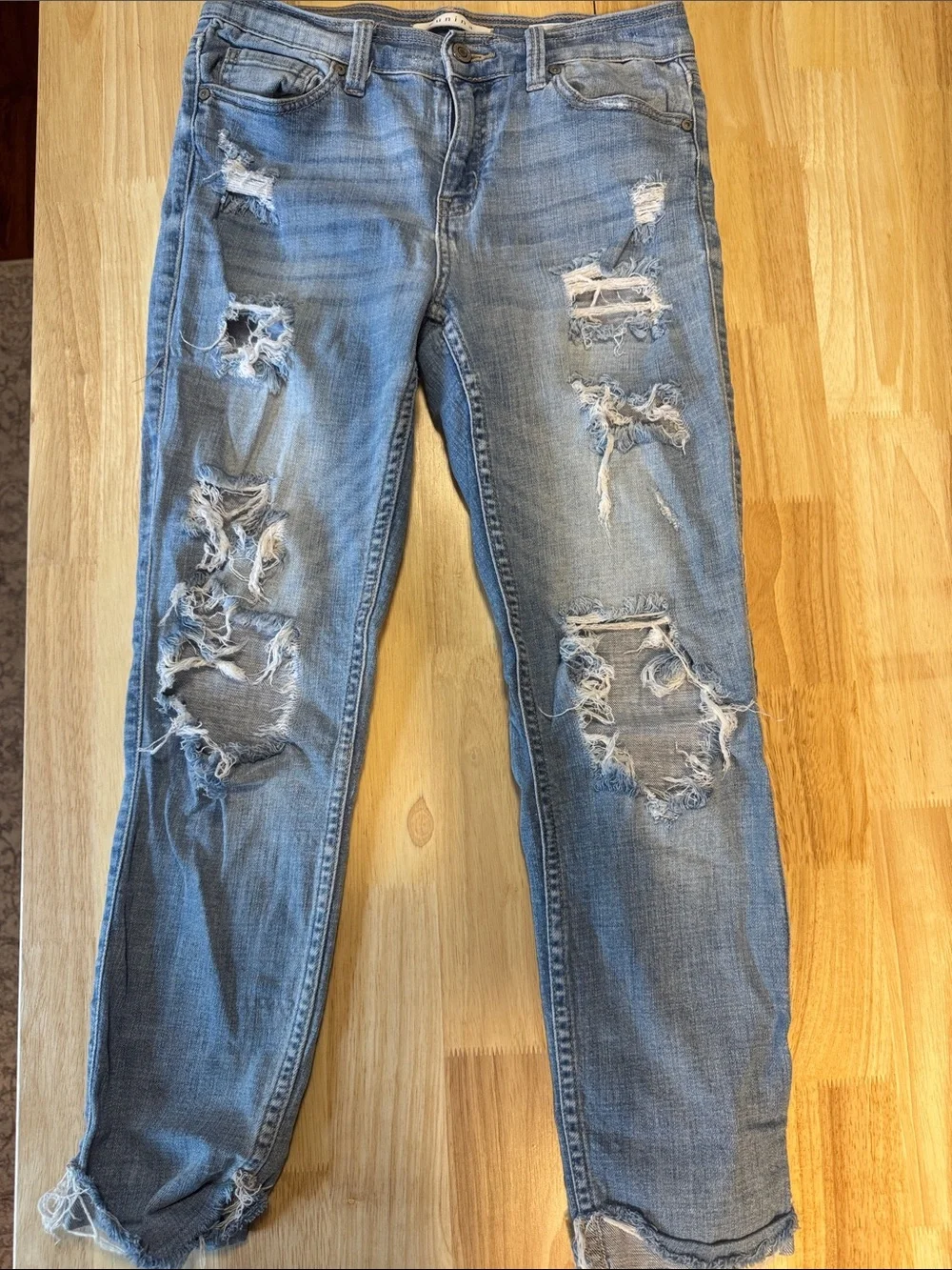 eunina Light Blue Distressed Straight-Leg Jeans